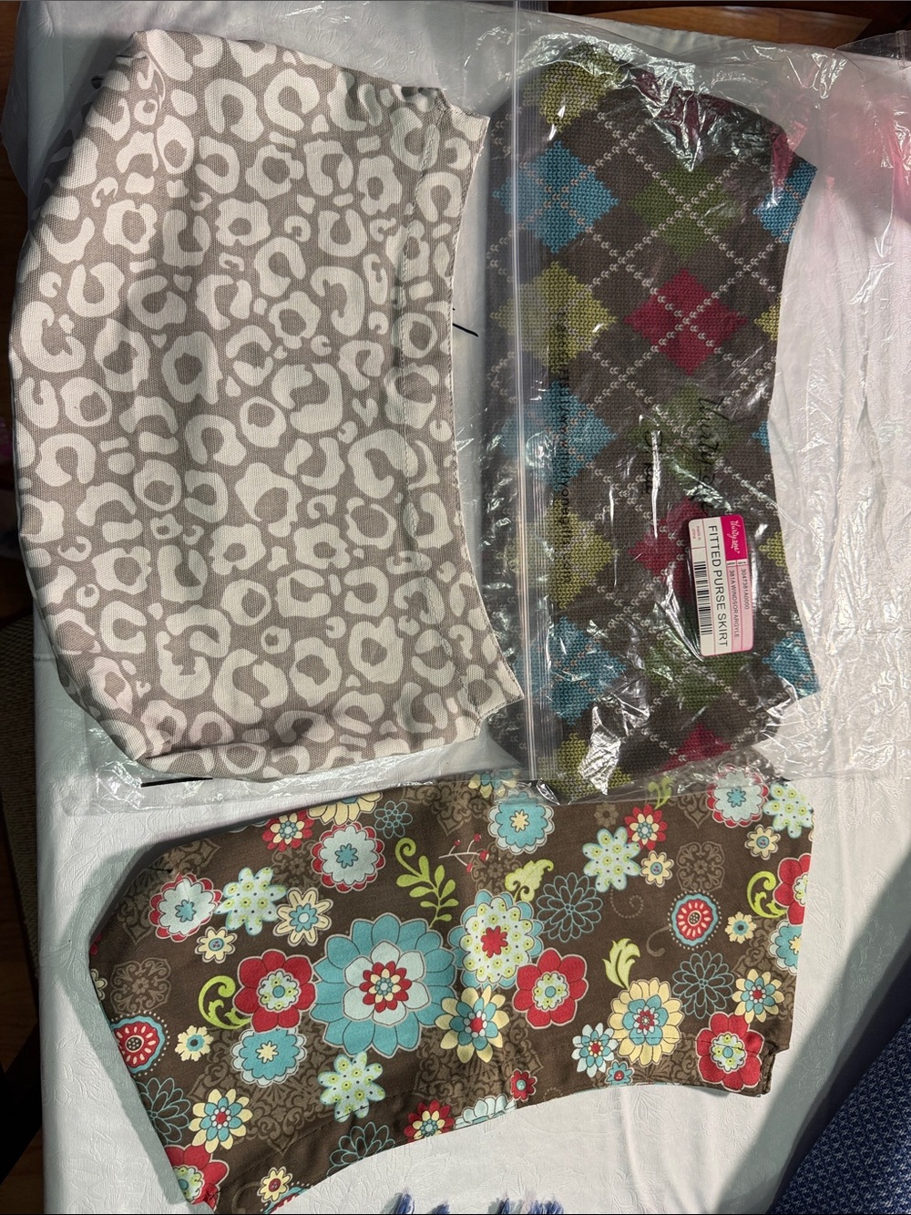 Thirty-one  fitted purse skirt set of 3